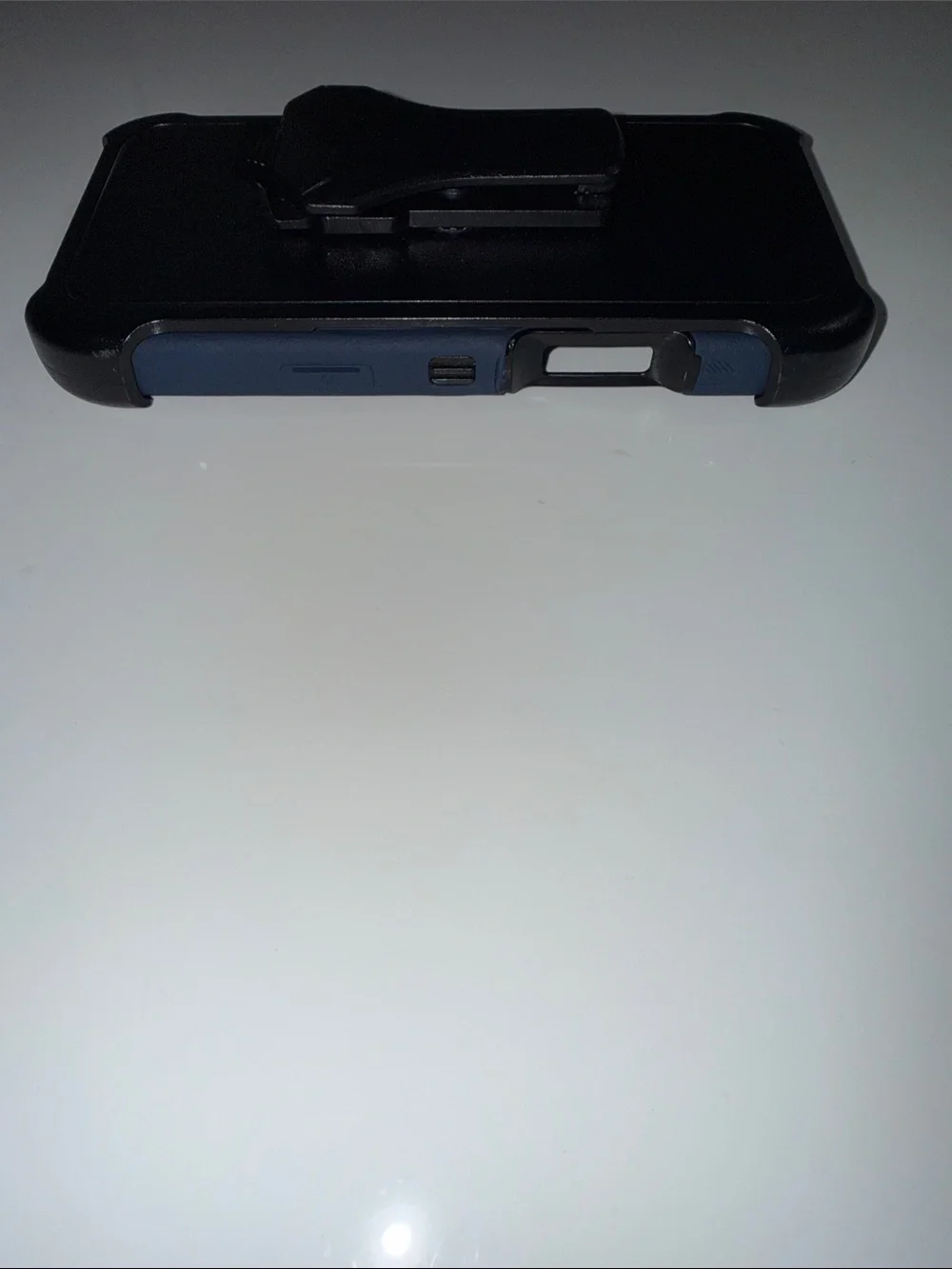 MyBat Pro Maverick Series Rogue Edition MagSafe Case for Apple iPhone 17 Pro blu